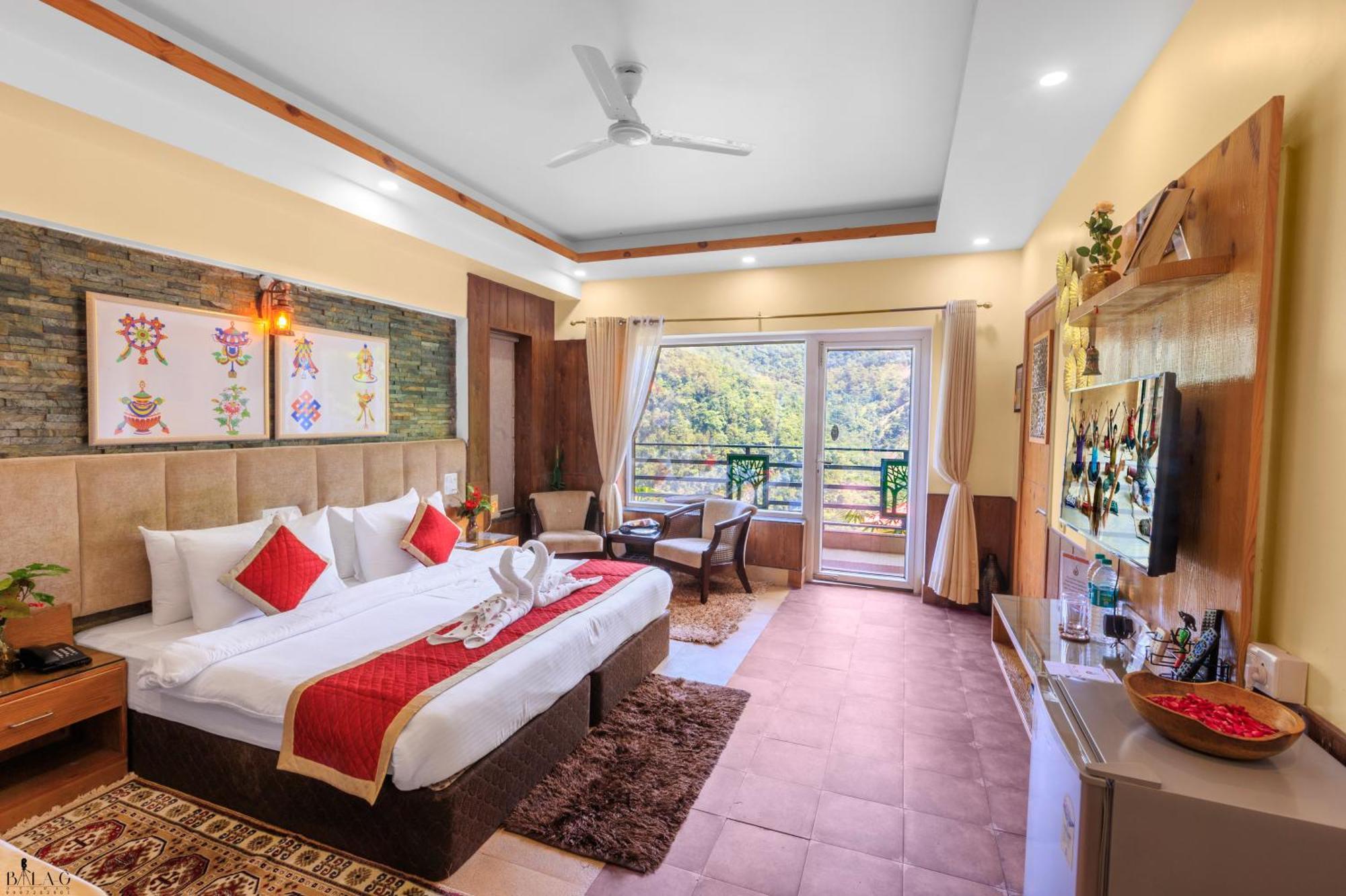 Veda5 Ayurveda & Yoga Retreat Hotel Rishīkesh Екстериор снимка