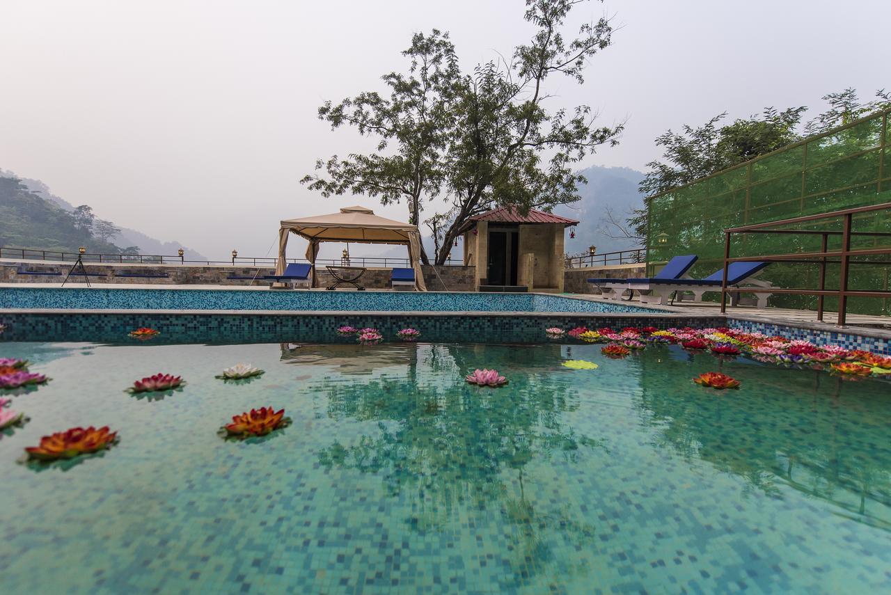 Veda5 Ayurveda & Yoga Retreat Hotel Rishīkesh Екстериор снимка