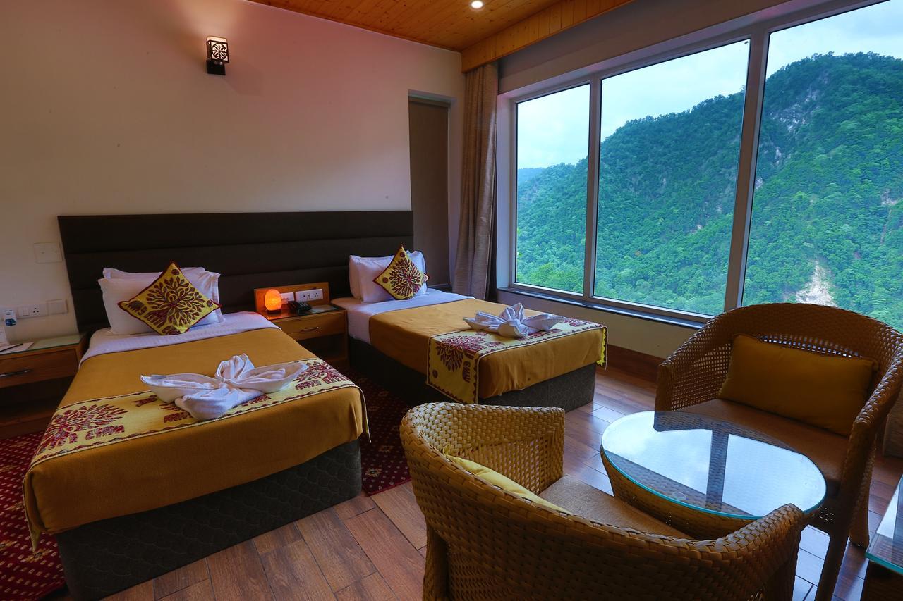 Veda5 Ayurveda & Yoga Retreat Hotel Rishīkesh Екстериор снимка