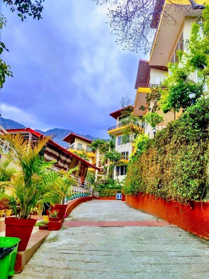 Veda5 Ayurveda & Yoga Retreat Hotel Rishīkesh Екстериор снимка