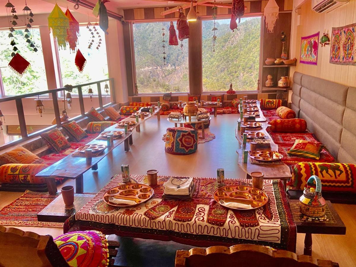 Veda5 Ayurveda & Yoga Retreat Hotel Rishīkesh Екстериор снимка